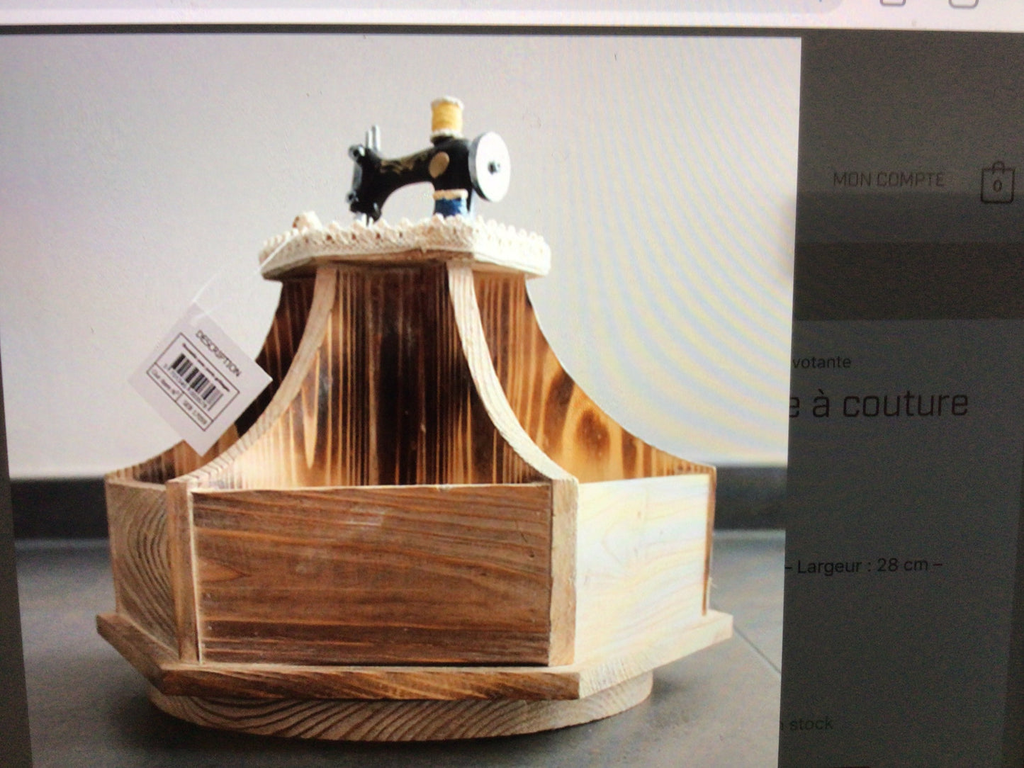 Jolie boîte à couture pivotante