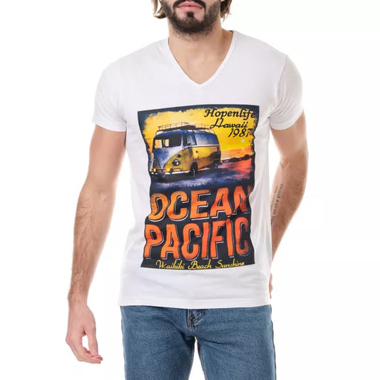 V-neck t-shirt