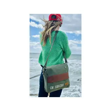 Sac besace en toile recyclée