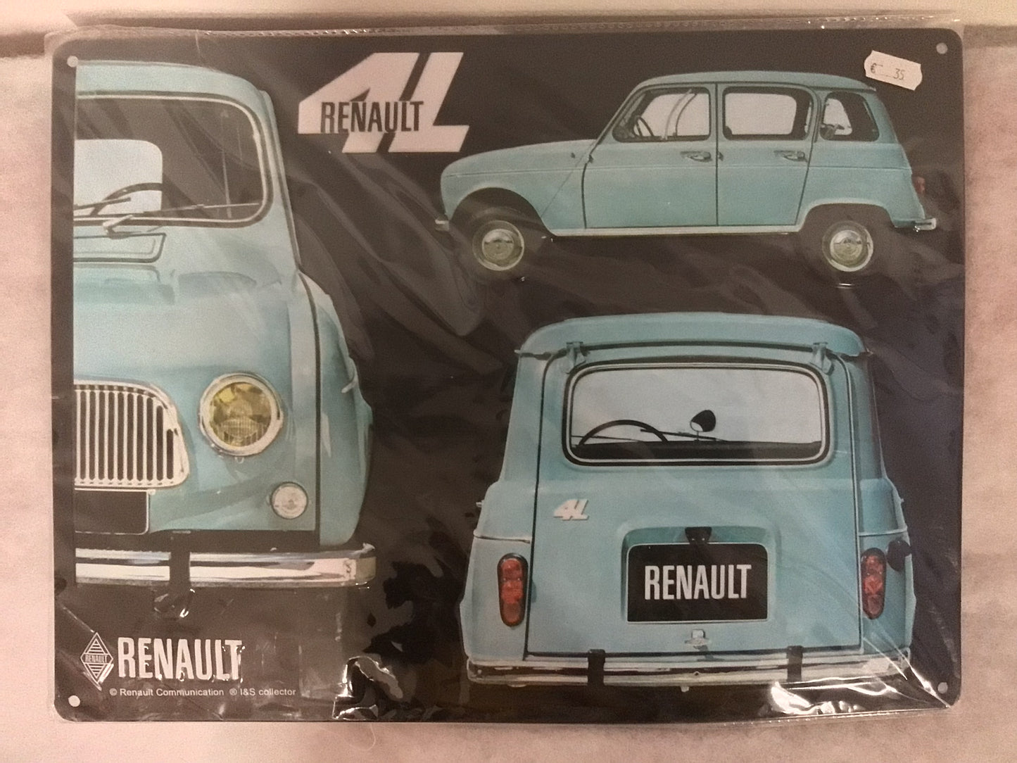 Renault plates with reliefs