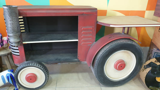 Red tractor console