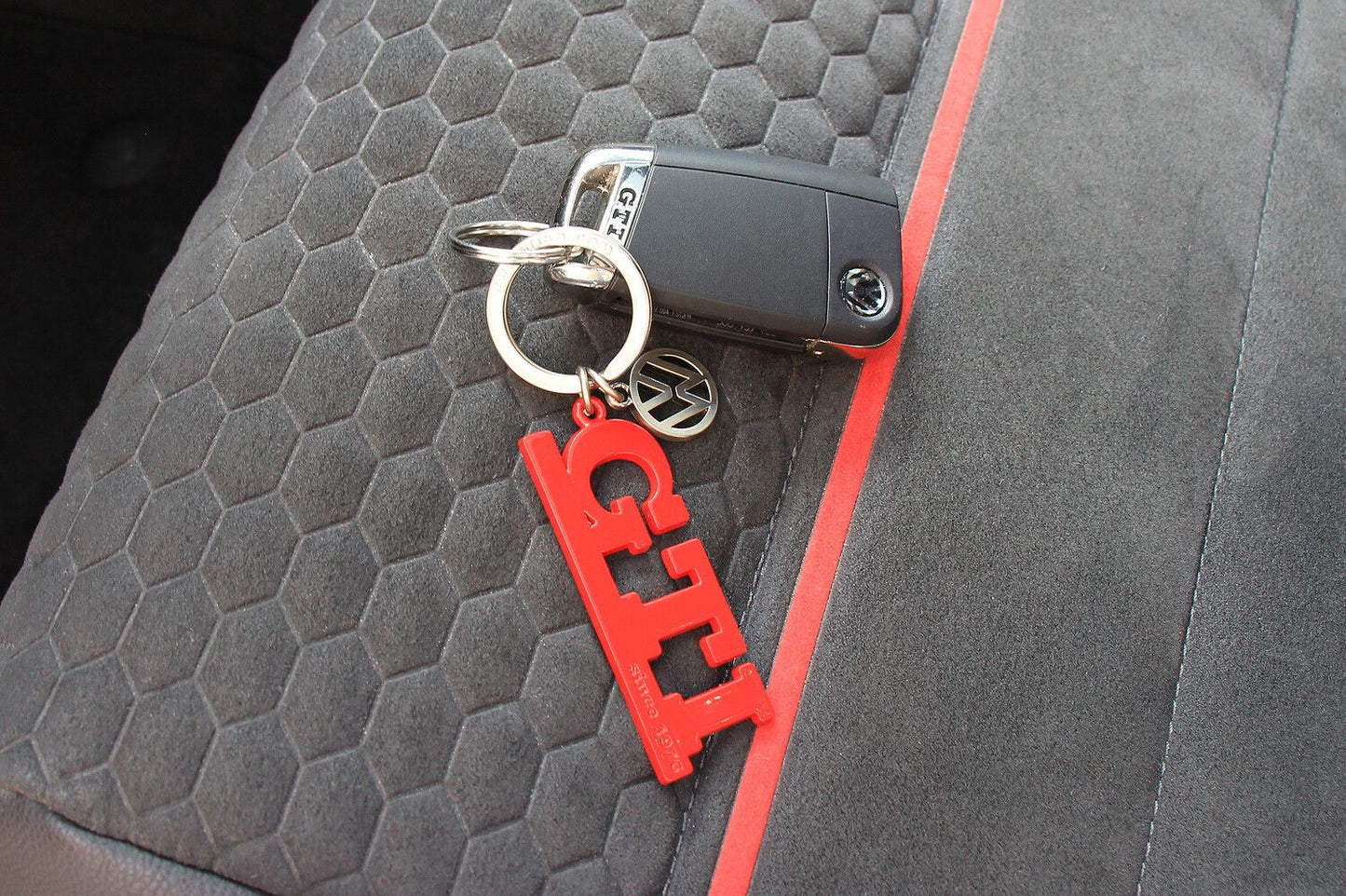 Porte-clés Volkswagen GTI avec breloque