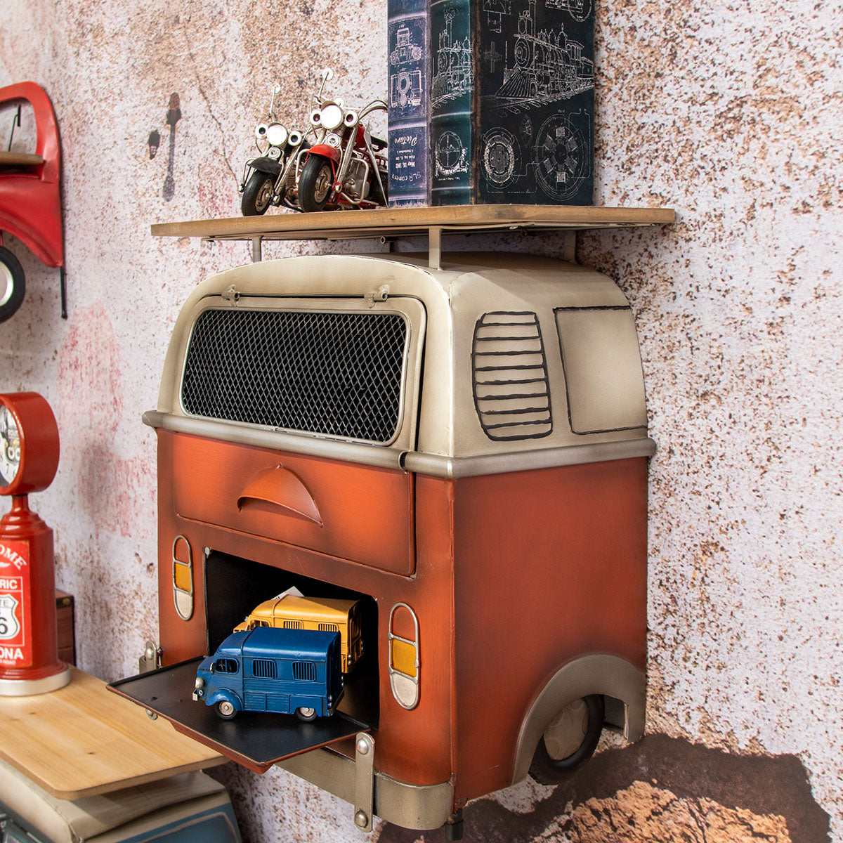 Etagère Combi rouge avec 2 trappes moteur