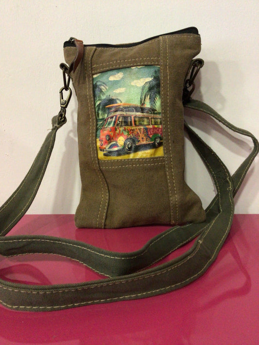 Upcycling small shoulder bag in military tent canvas